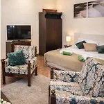 Dali Haz - Apartmanhazak - * Siofok