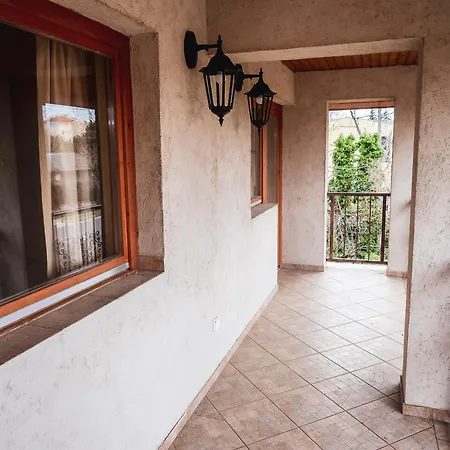 Apartamento Dali Ház - -