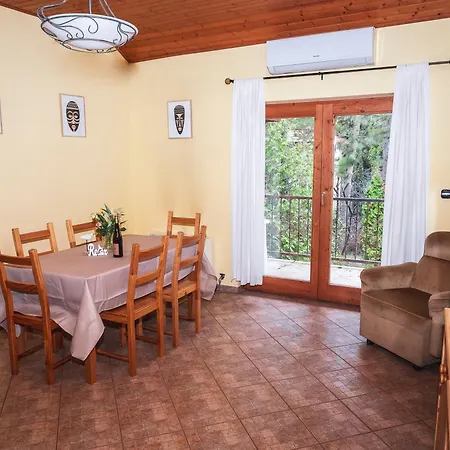 Dali Ház - - Apartman