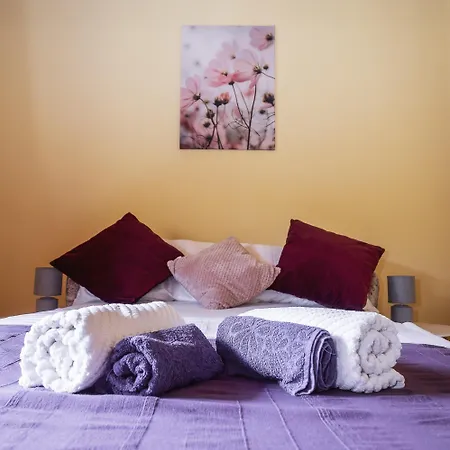 Dali Haz - Apartmanhazak -