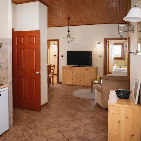 Dali Haz - Apartmanhazak -