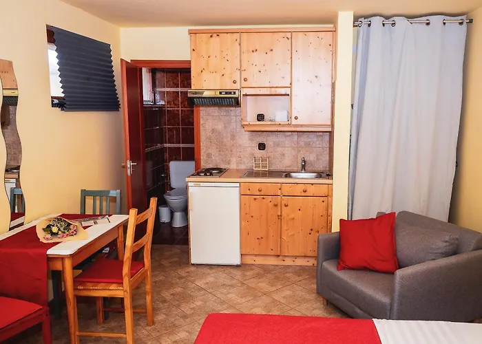 Apartment Dali Haz - Apartmanhazak - *